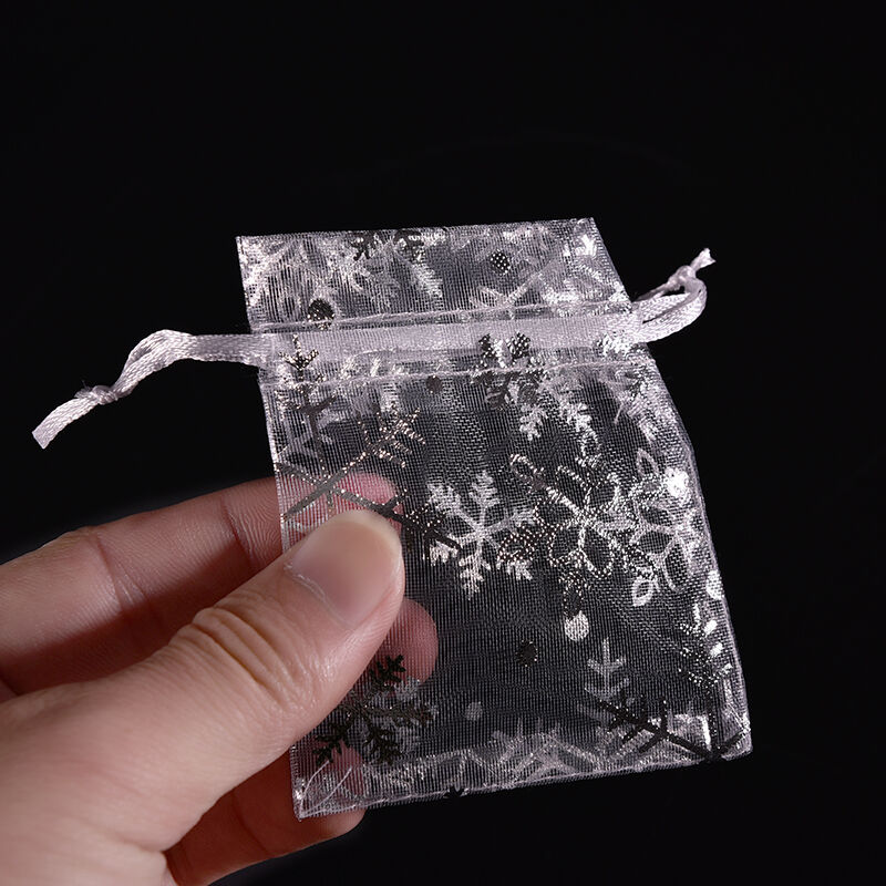 New100X Snowflake White Jewelry Candy Organza Pouch Wedding Favor Bag 7x9 cmOZBD