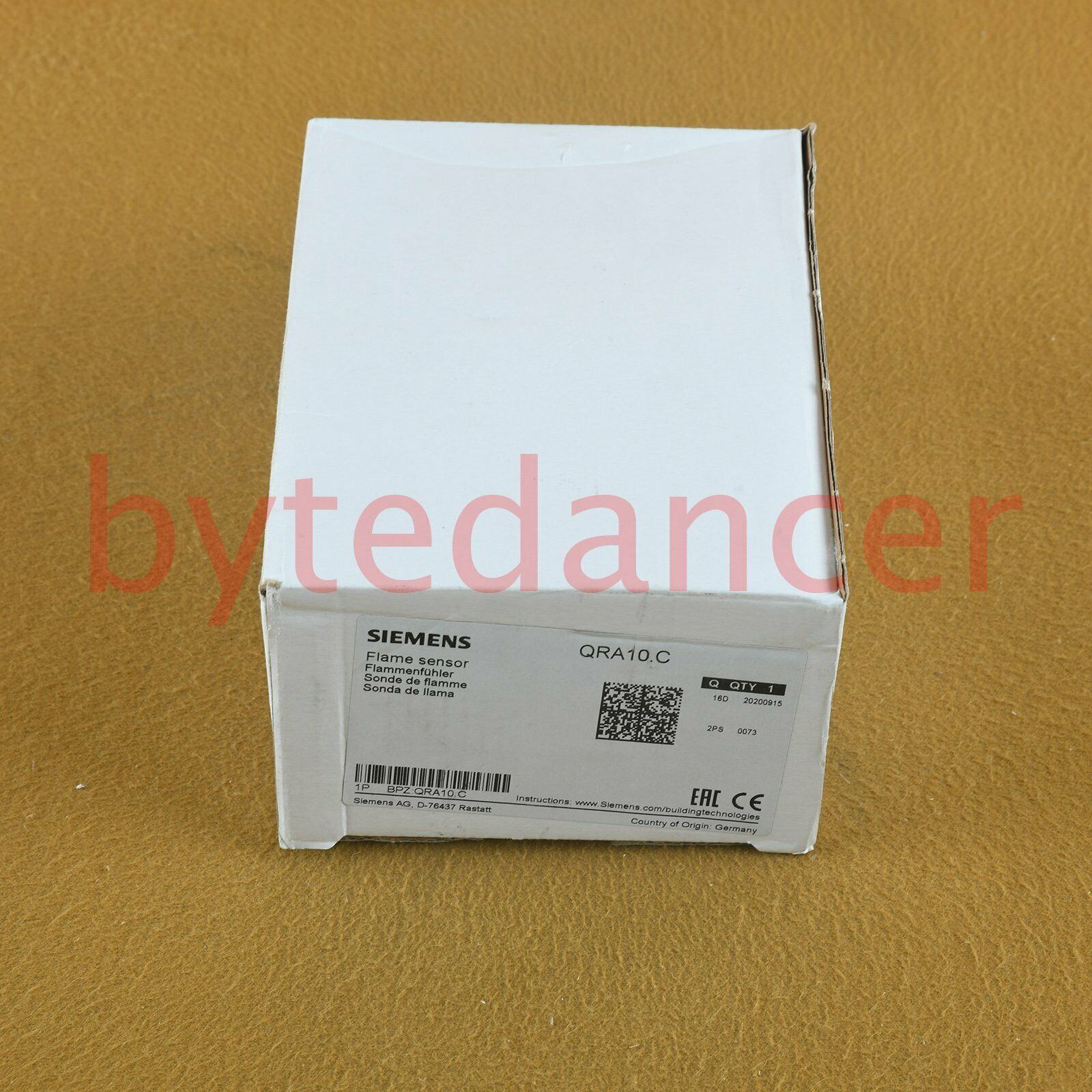 1PC New Flame detector QRA10.C One year warranty Fast  SM9T