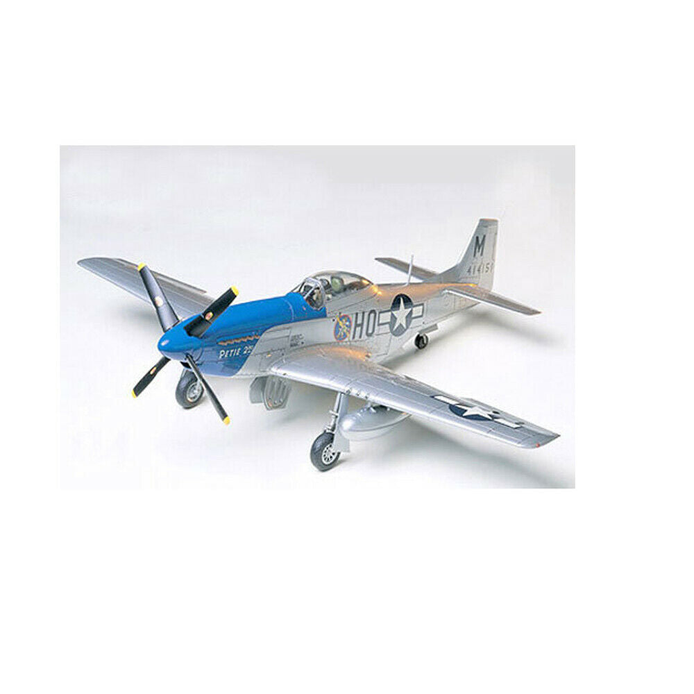 61040 Tamiya N.A.P-51D Mustang 8th Af 1/48th Plastic Kit 1/48 Aircraft
