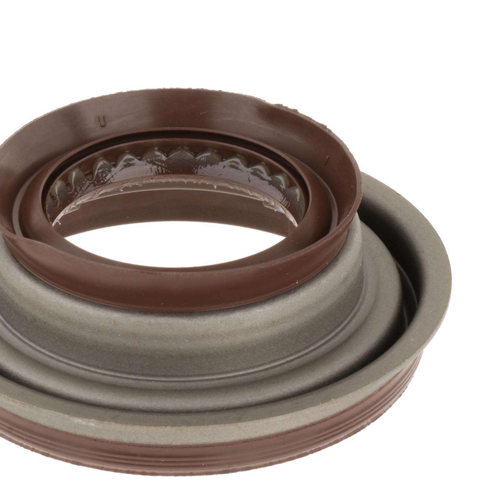 Right Half Shaft Oil Seal Fit for Chevrolet Cruze Vehicle Replacement Acc