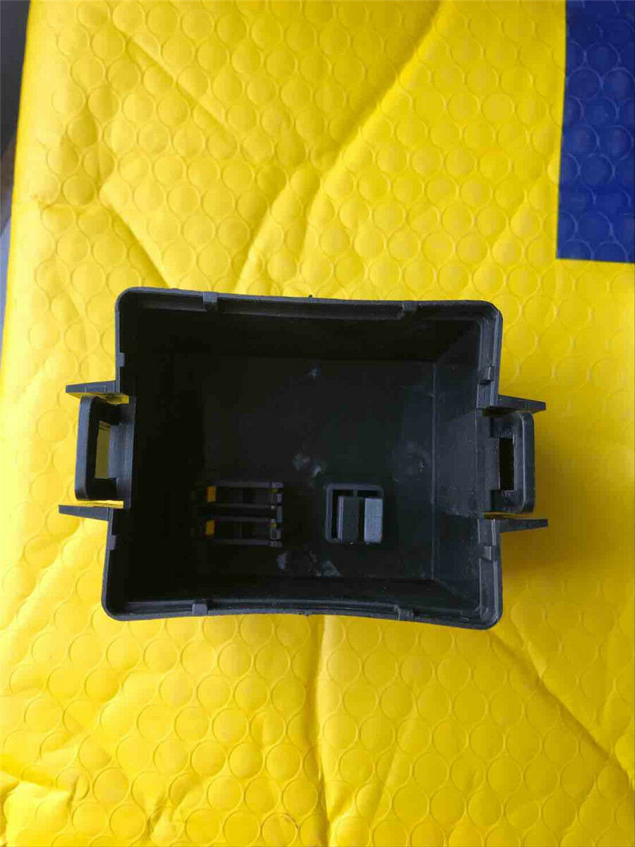 DC 12V 2 Way Relay Blade Fuse Box Holder with Accessories for Car Boat Truck