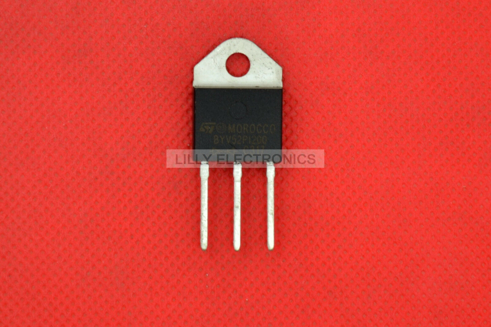 2pcs/Lot BYV52PI-200 Package:TO-3P IC New