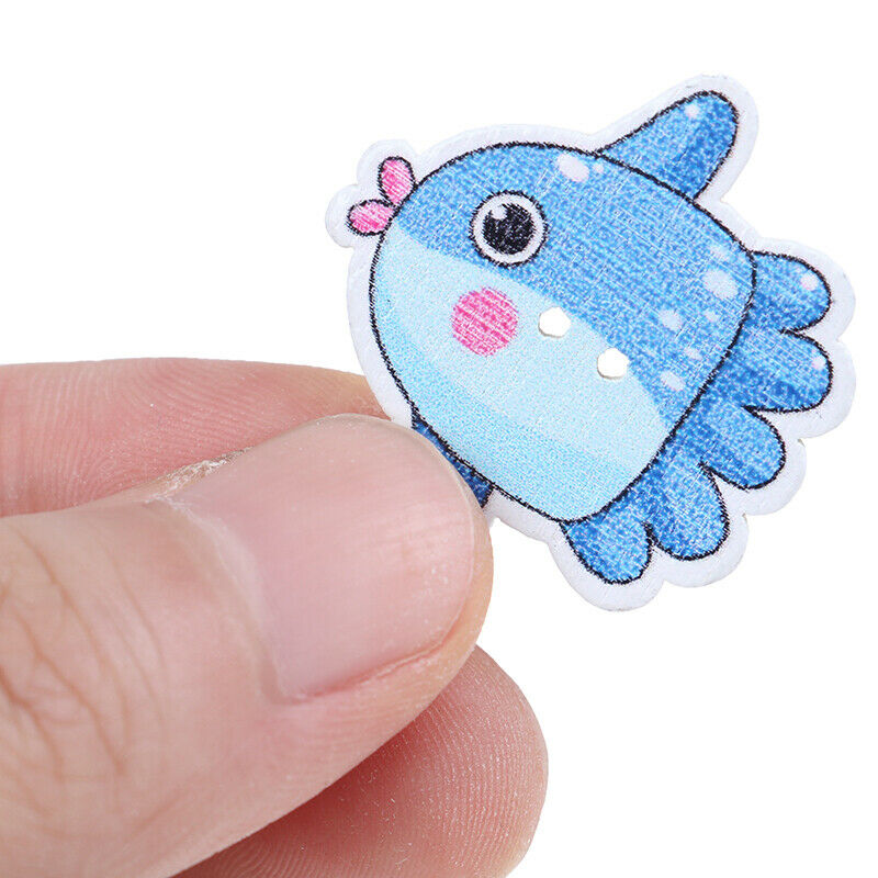 50PCs Wooden Buttons Colorful Mixed Fish Scrapbook Sewing Accessories DIY.l8