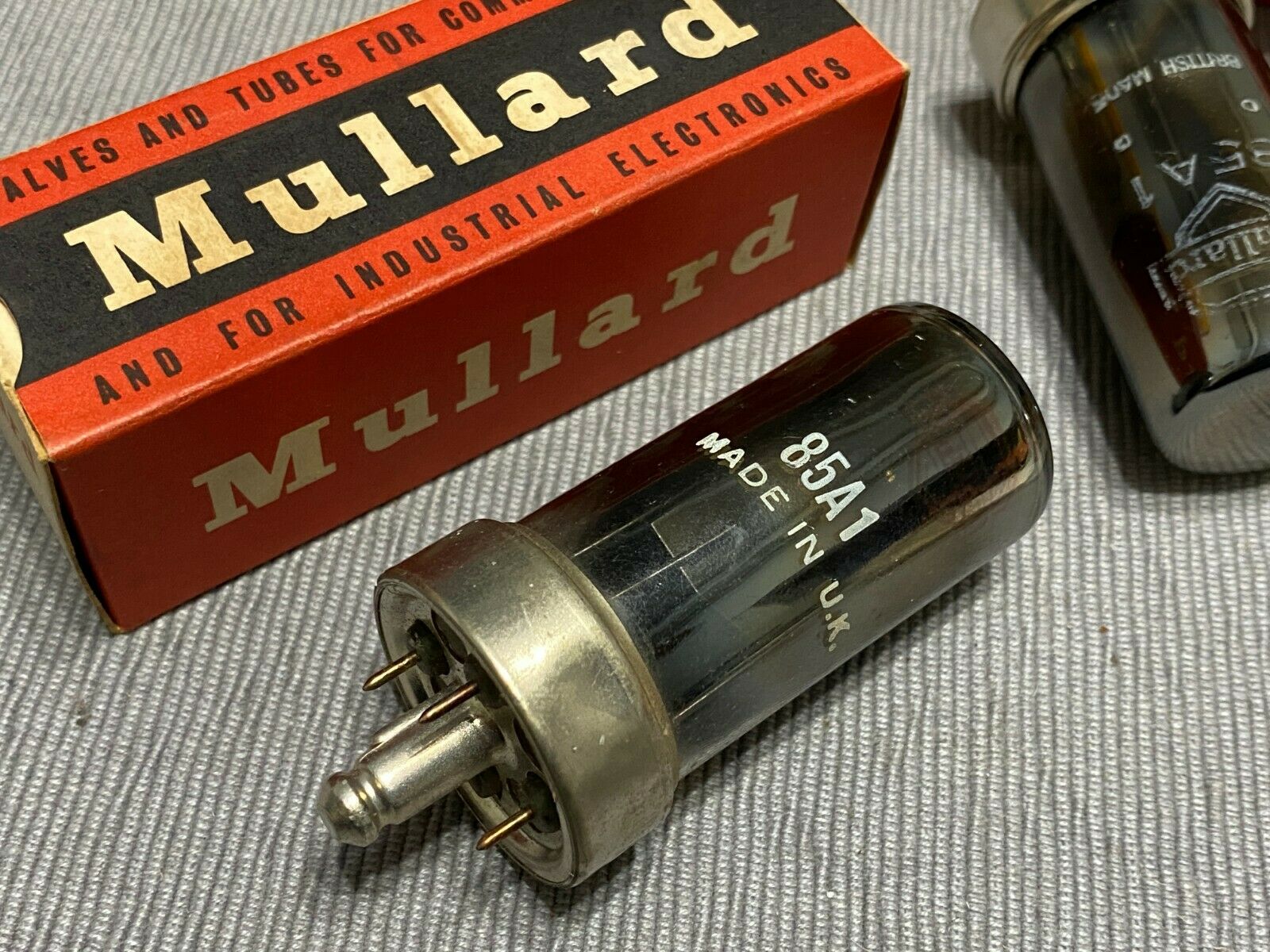 1PCS - Mullard 85A1 Vacuum tube - NOS NIB