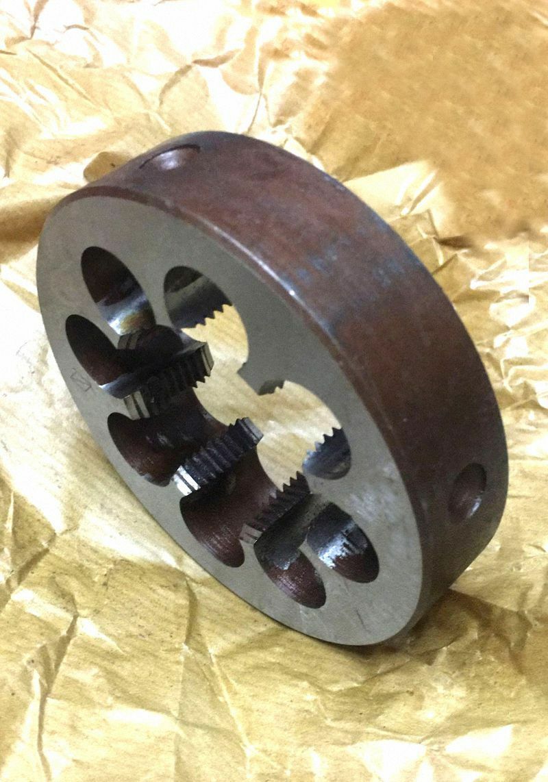 100mm x 4 Metric Right hand Die M100 x 4.0mm Pitch [Die/1]
