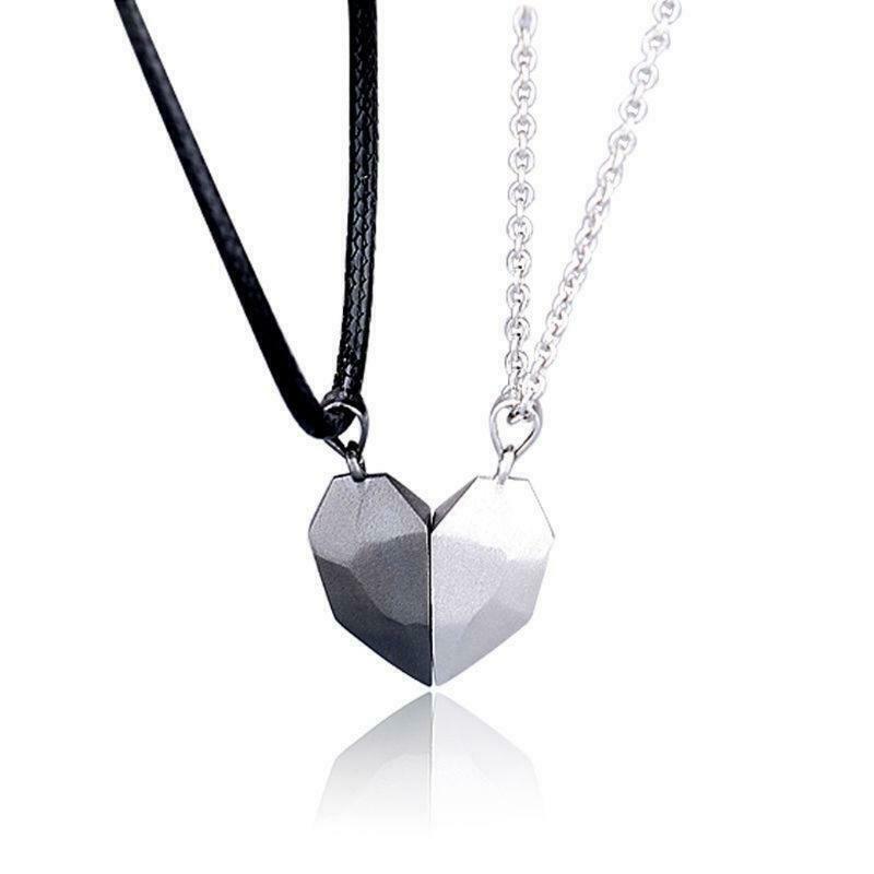 2Pcs Lovers Heart Pendant Couple Strong Magnetic Distance Heart Pendant Necklace