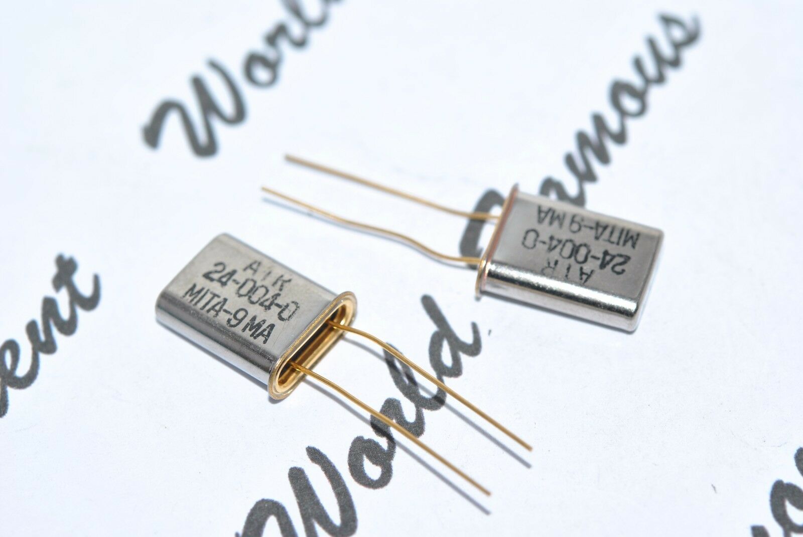 1pcs - A1R 24.004MHZ Quartz Crystal Resonator / XTAL