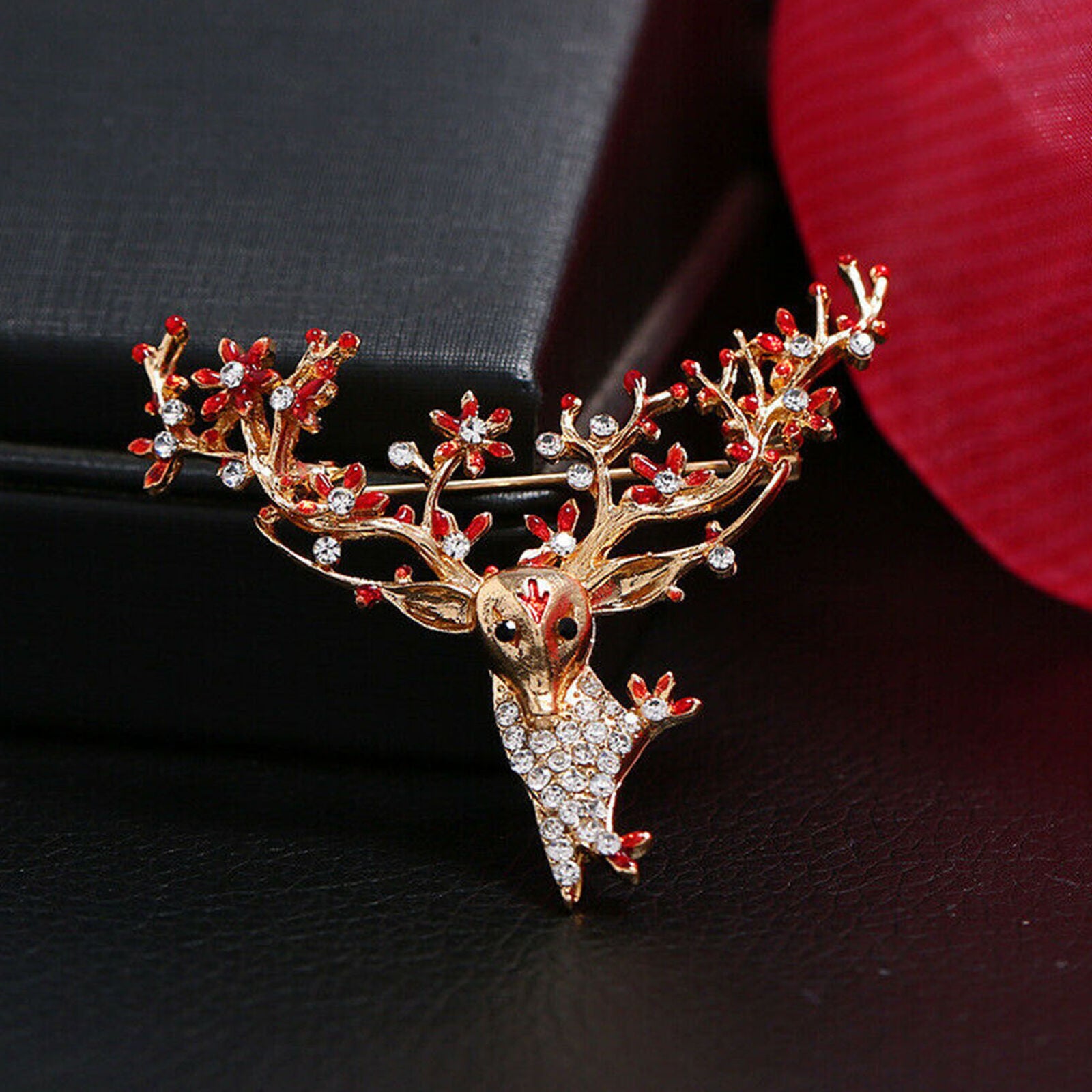 Full Rhinestone Women Elk Deer Brooch Alloy Crystal Jewelry Party Christmas Gift