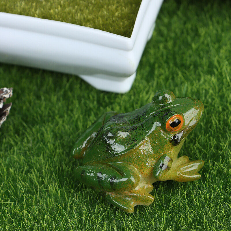 Cute Frog Mini Resins Crafts Fairy Garden Miniatures DIY Micro Landscape .l8