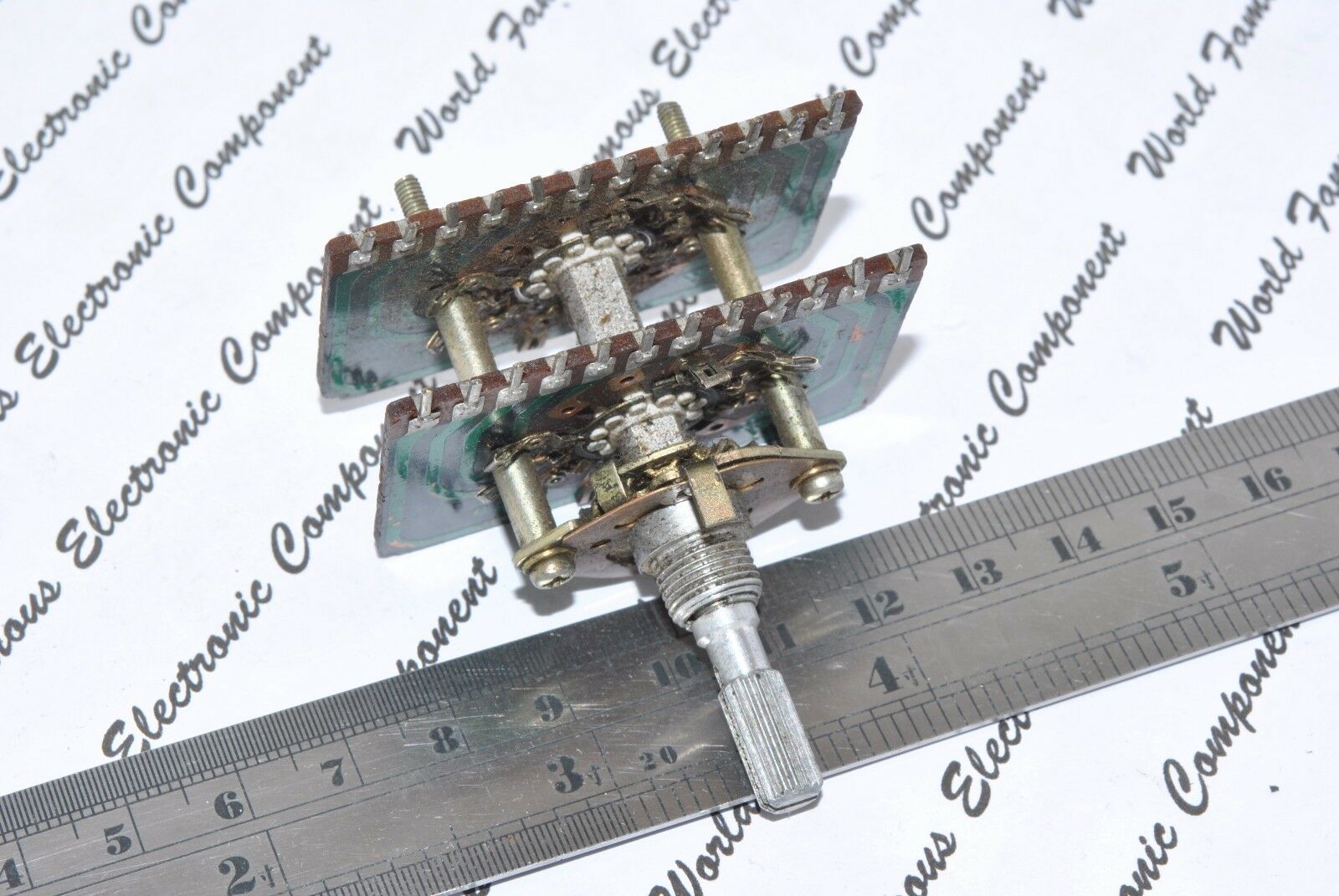 1pcs - TEIKOKU TSUSHIN Rotary 2-Wafer 4-Pole 3-Position CCL-7AC-B / Switch