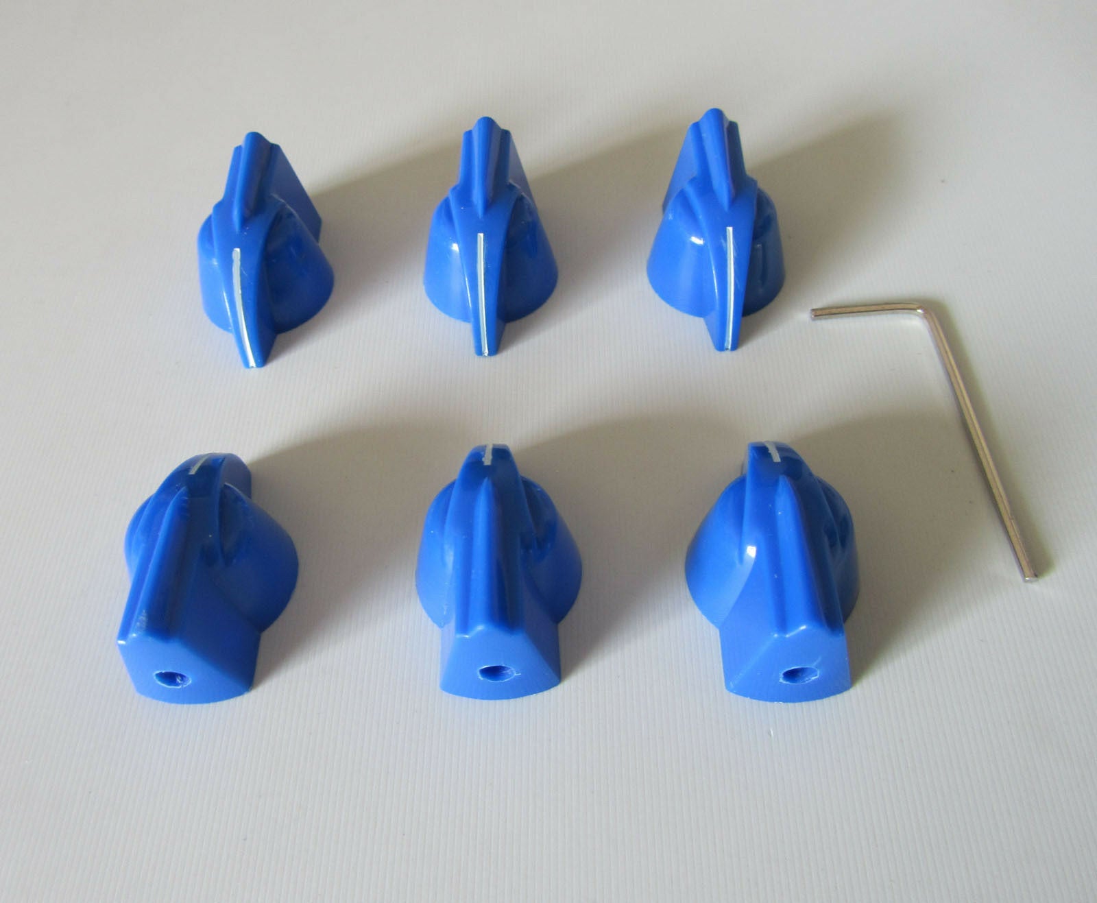 6 Blue Raised Chicken Head Knobs 1/4" Guitar AMP Effect Pedal Knobs Brass Insert