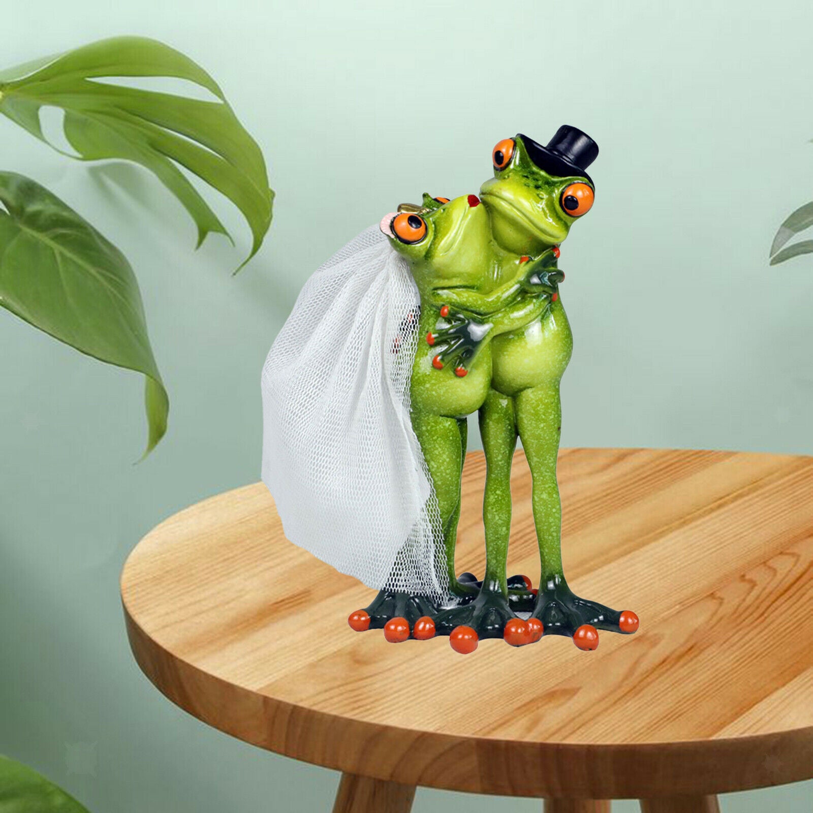 Art Garden Frog Statue Polyresin Sculpture Ornament Indoor Patio Lawn Decor