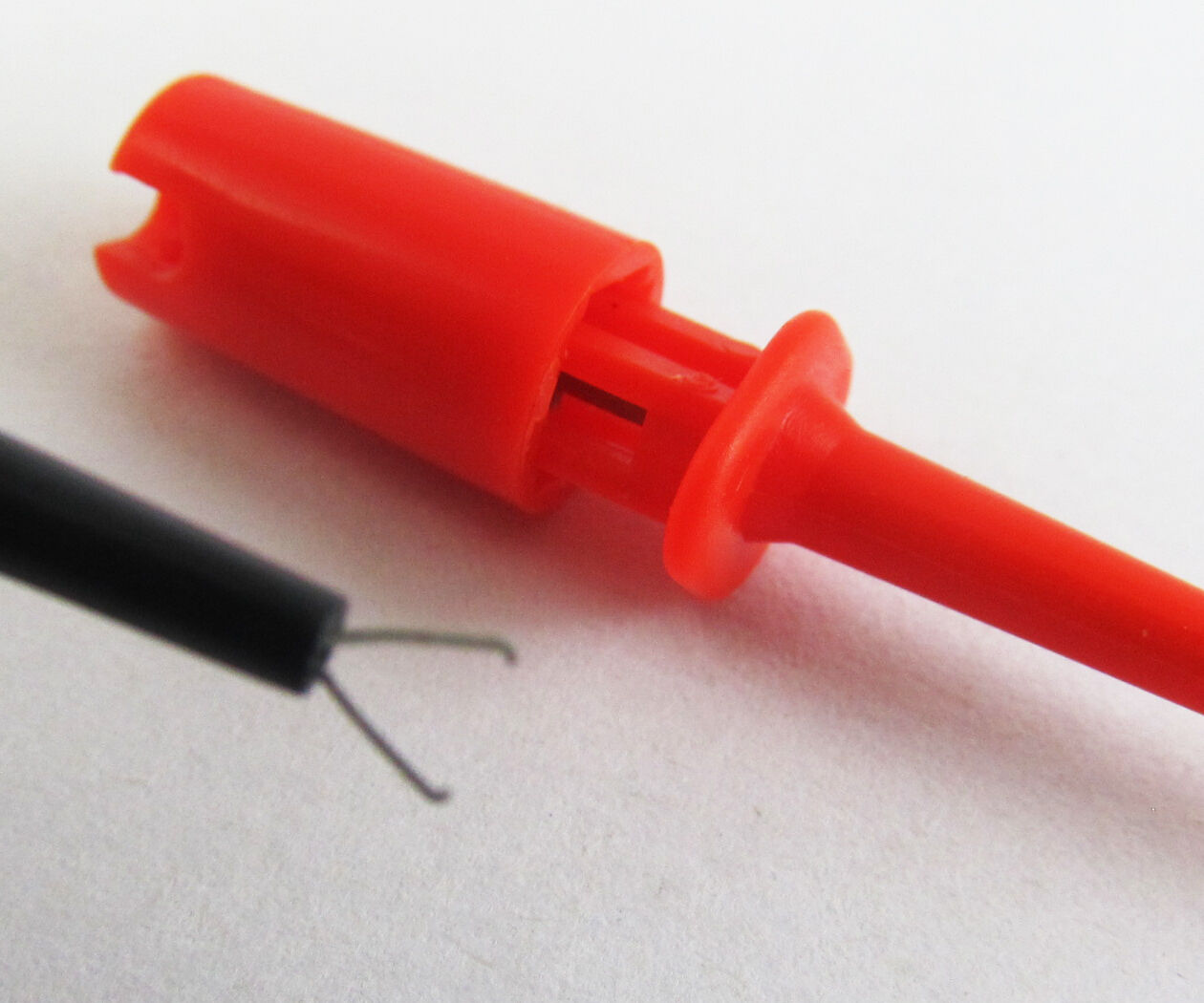 2pcs R+B Round Test Hook Clip Grabbers Test Probe SMD IC SMT For Multimeter