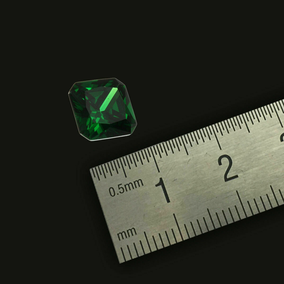 10X10mm 5.61CT Green Sapphire Zirconia Gems Faceted Cut Loose Gemstones