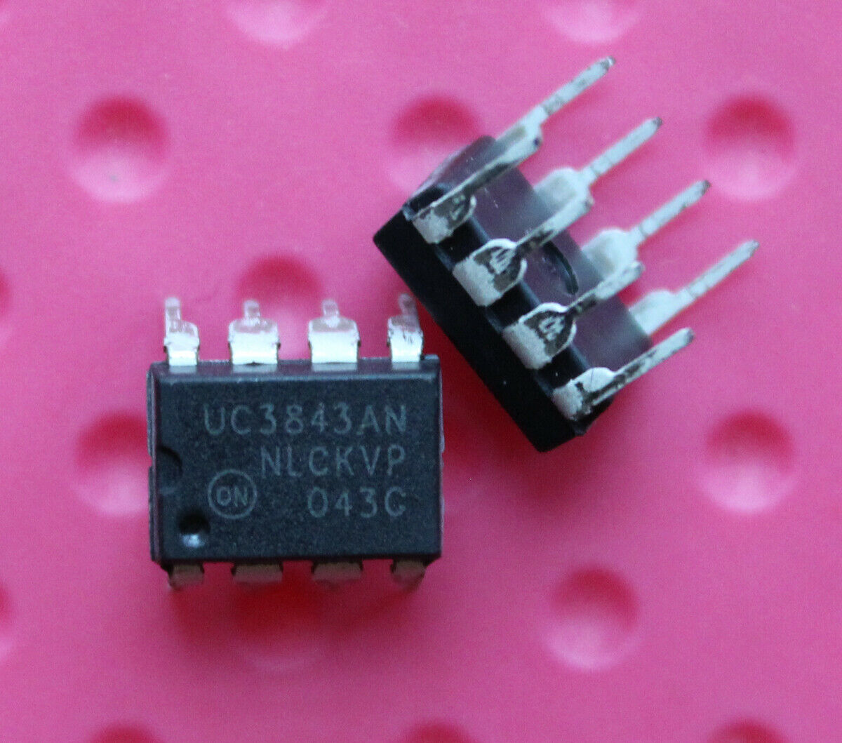 50pcs UC3843AN UC3843ANG UC3843A Integrated Circuit IC DIP-8