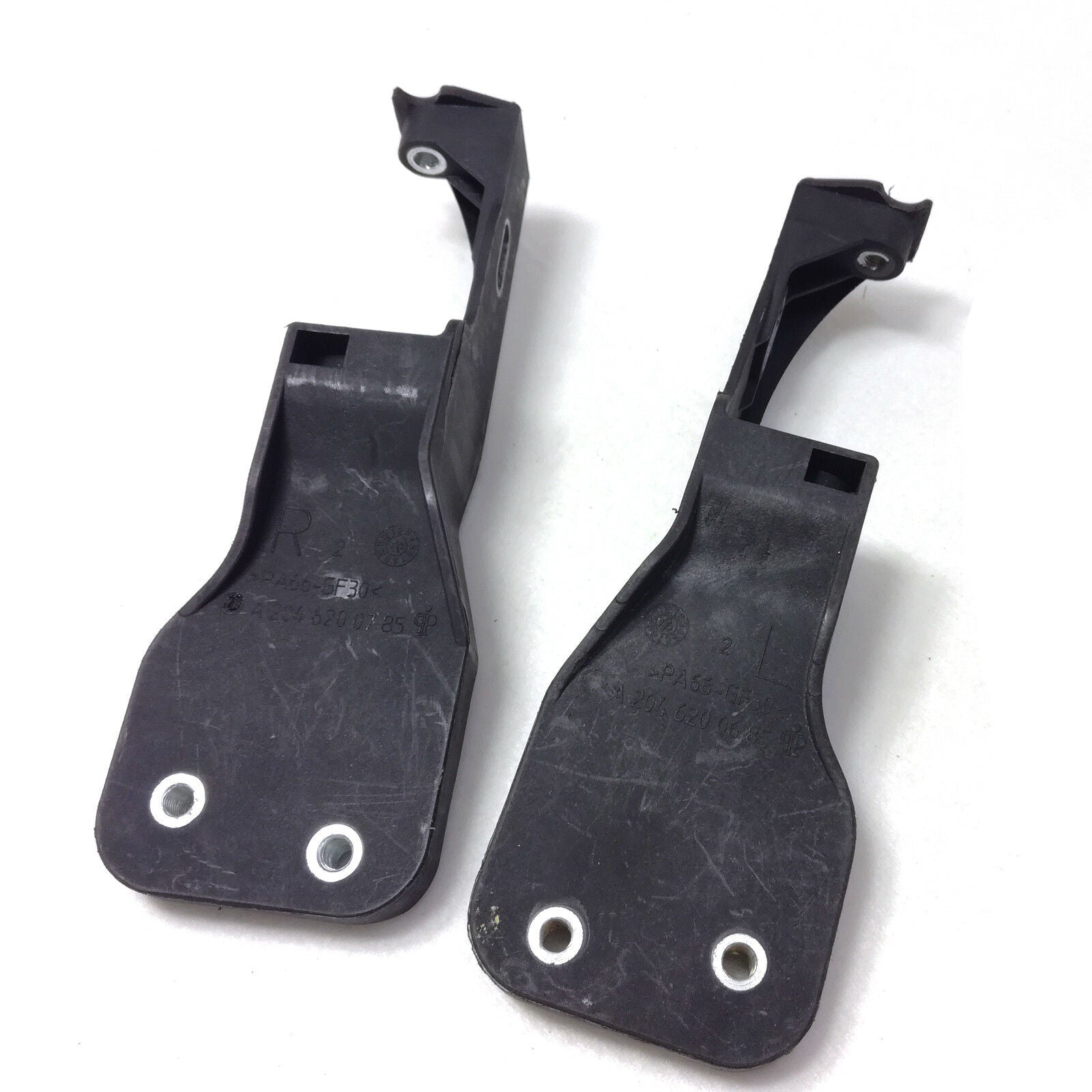 Fit For 09-15 Mercedes Benz W204 GLK250 Left and Right Headlight Carrier Bracket