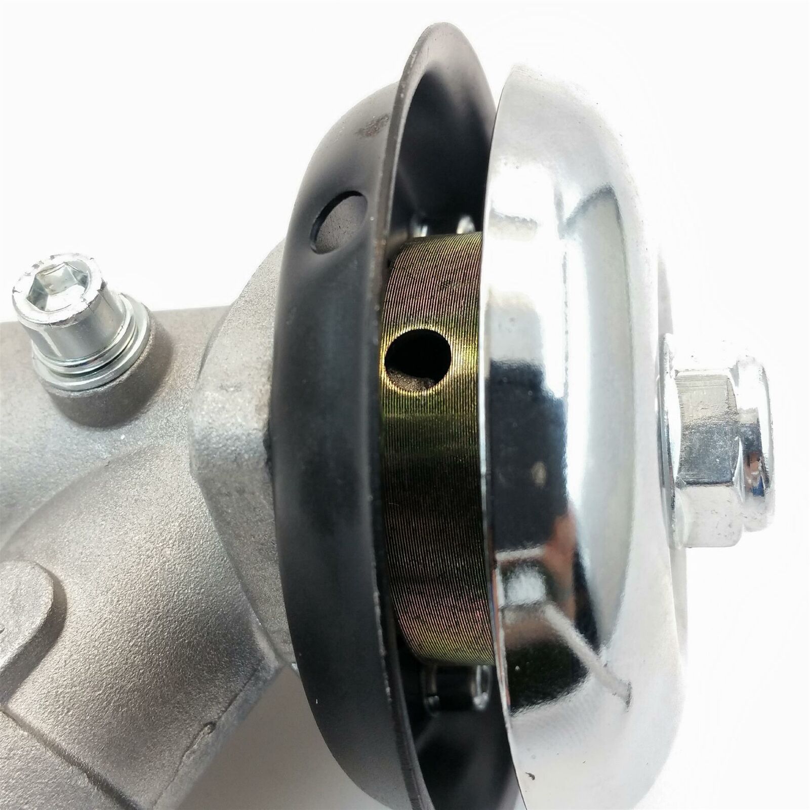 Bevel Gear Box Head for Trimmers, Brush-cutters 28mm tube, 8mm Shaft, 9T