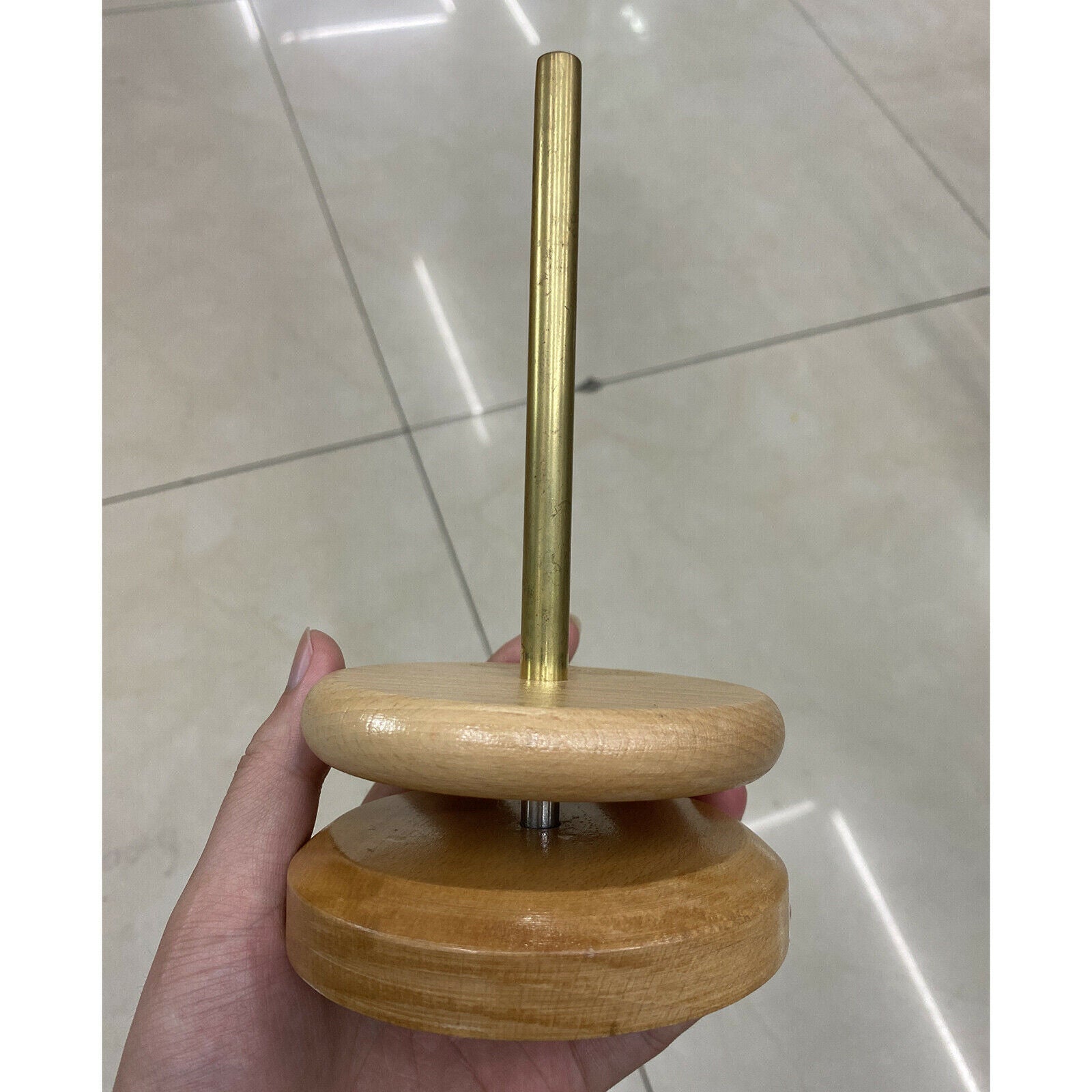 Durable Wood Yarn Holder Spindle Sewing Crochet Tool Cord Knit Tangling