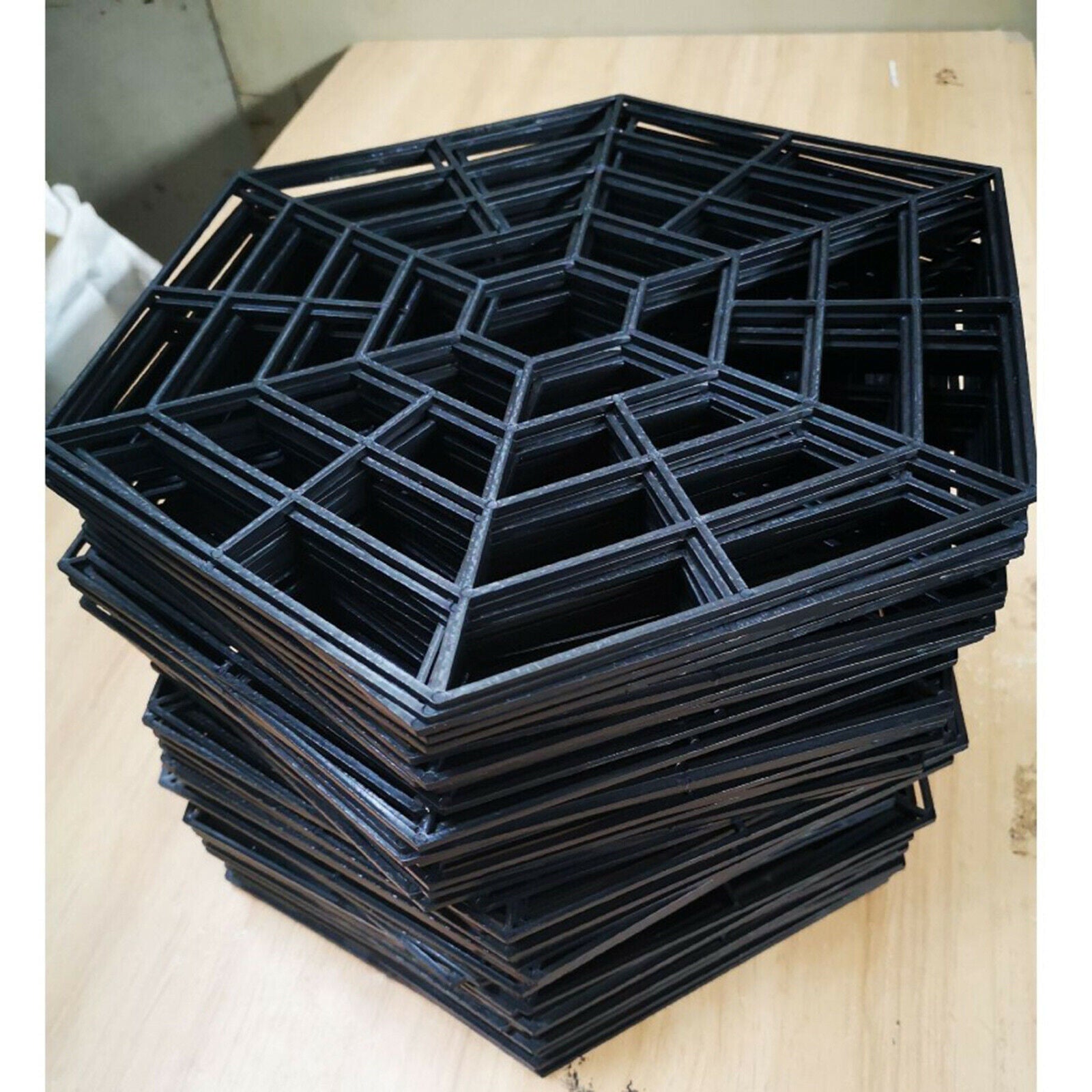 20/Set Plastic Fish Guard Grid Protective Guard Netting Pond Protector Cover