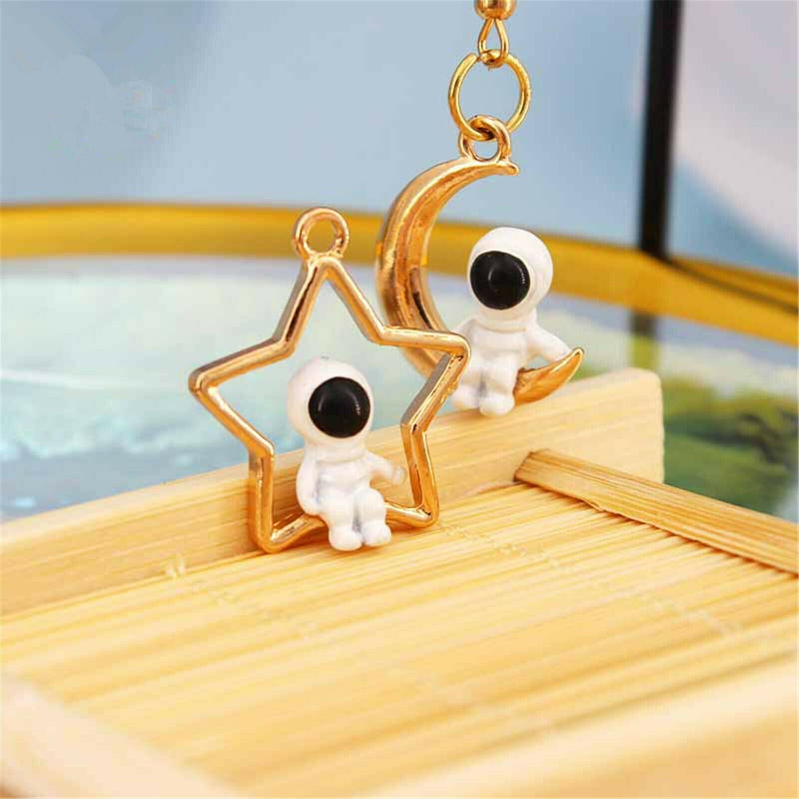 10PCS White Color Alloy Astronaut Moon Star Charms Pendant Jewelry Making Craft