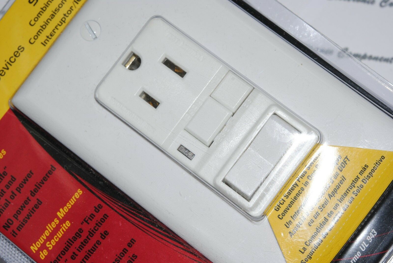 1pcs-COOPER Wiring VGFS15W-K Switch/GFCI Receptacle 15A-125V NEMA 5-15 Outlet
