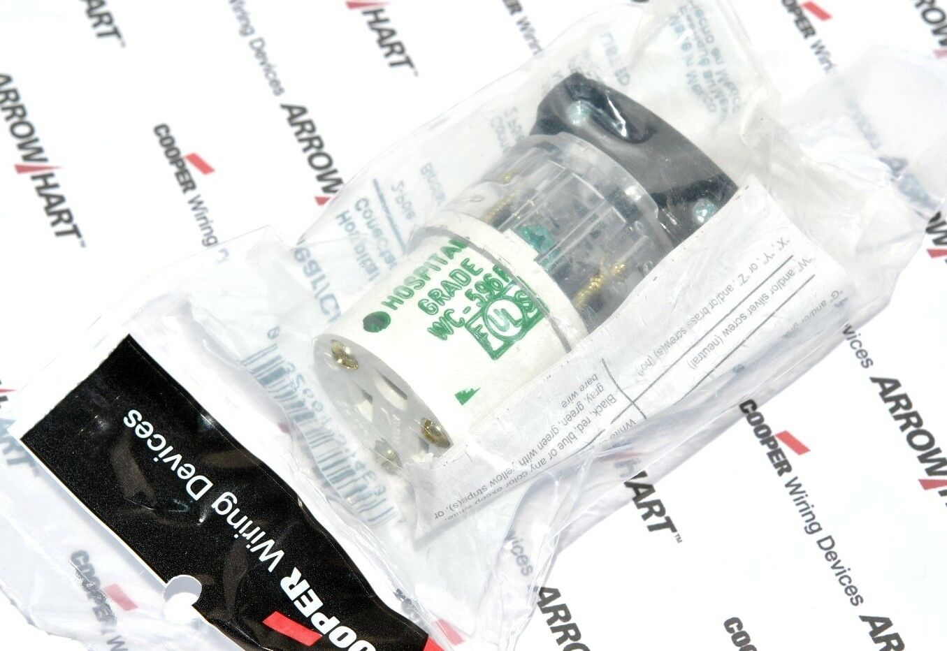 1pcs-COOPER 8269 15A 125V Thermoplastic Hospital Grade Connector NEMA 5-15