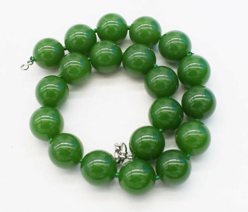 green jade  20mm round  necklace 17.5"  gift beads nature