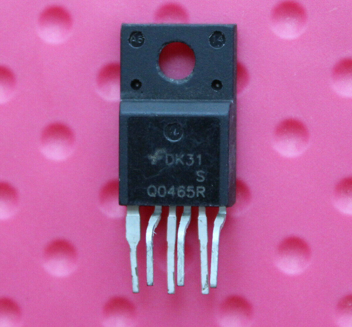 5pcs Q0465R FSQ0465R Integrated Circuit IC TO-220F