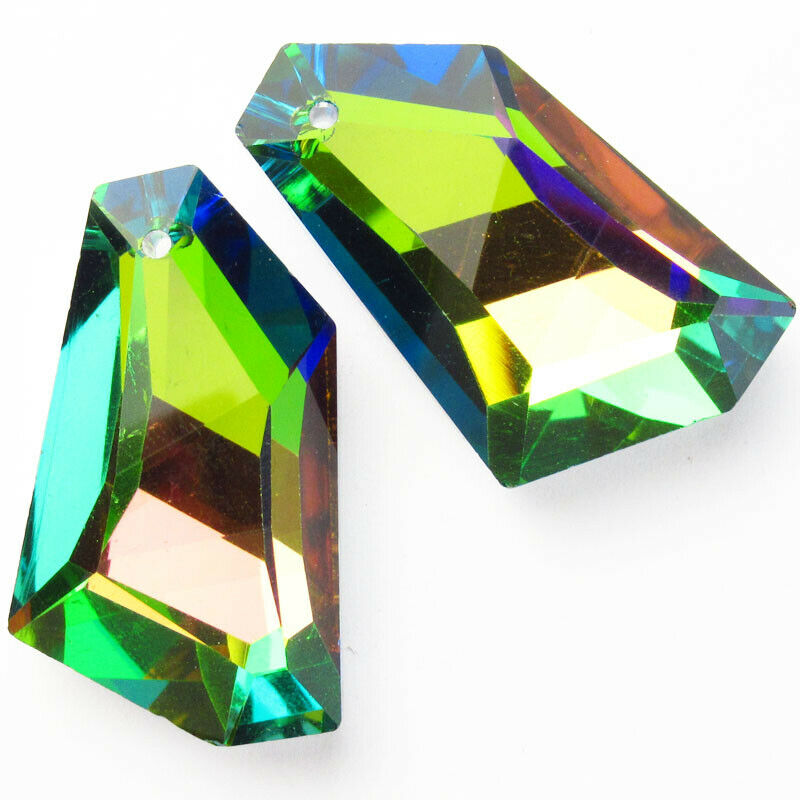 3Pcs 36x21x10mm Faceted Rainbow Titanium Crystal Geometry Pendant Bead A-219SJ