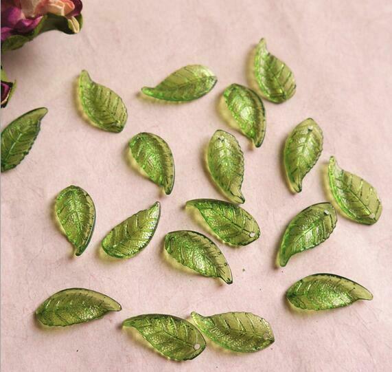 100pcs Acrylic Green leaf Pendant Beads Jewelry material Accessorie 10*22mm