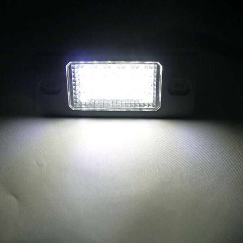 2PCS 18-3528 SMD LED License Plate Light Fit  for VW / Golf 5 5D Touring