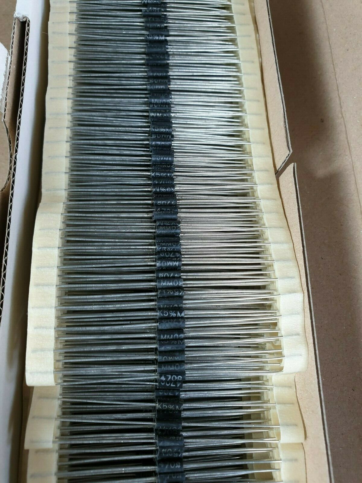 1000pcs NEW DALE RCMM 02 470R 5% HI END MOLDED METAL FILM RESISTORS FOR AUDIO!