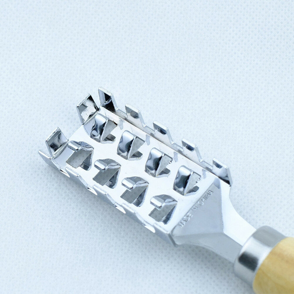Fish Skin Scraping Fish Scale Brush Graters Peeler Kitchen Gadget Tool US