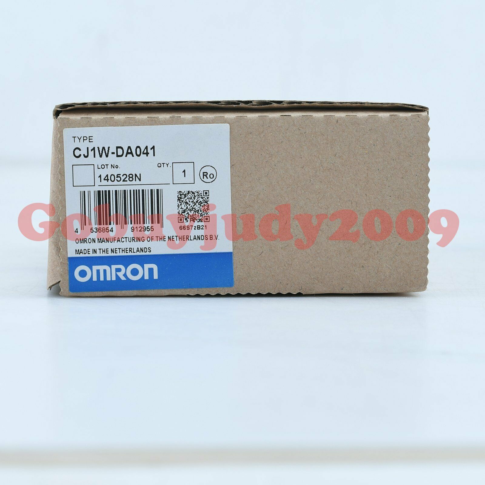 New in box OMRON D/A Unit CJ1W-DA041 ( CJ1WDA041 ) One year wanrranty