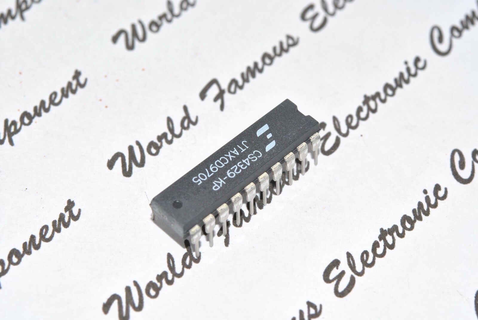 1pcs - CS4329KP (CS4329) 20-Bit, Stereo D/A Converter for Digital Audio