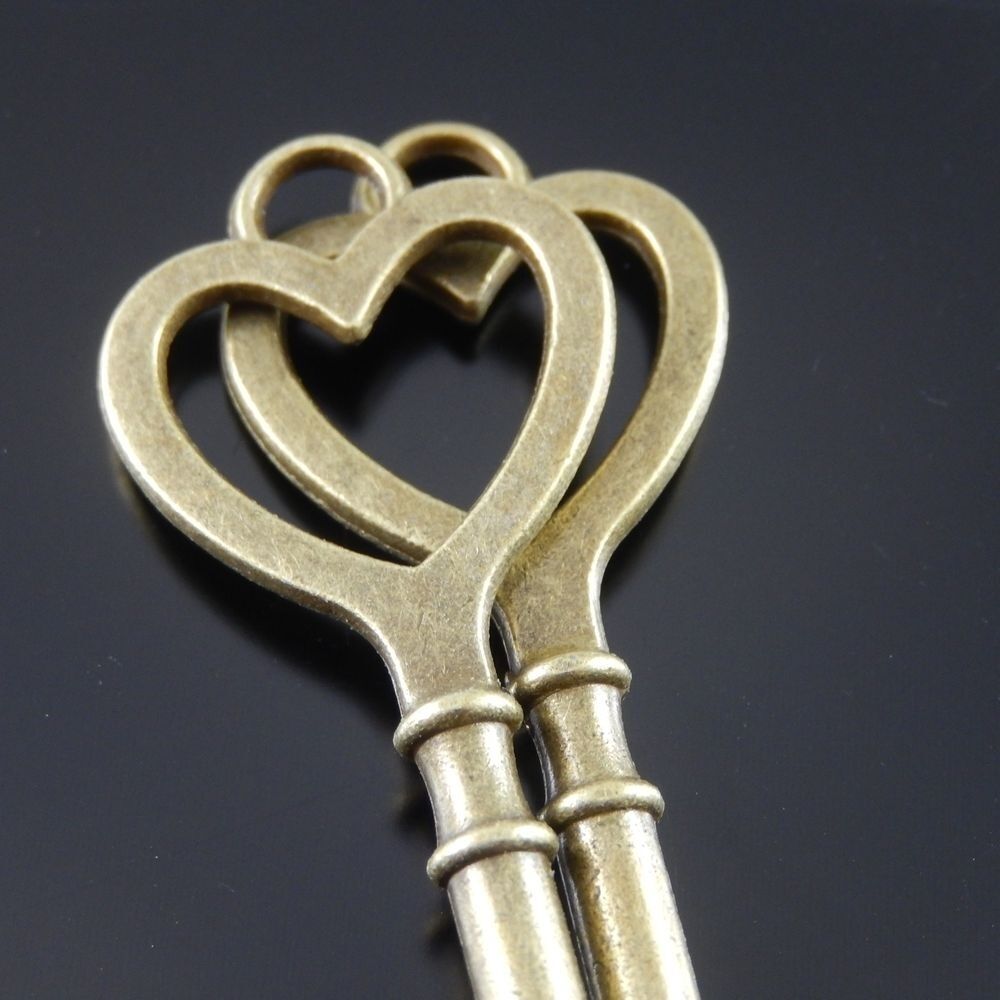 6 pcs Antiqued Bronze Alloy Heart Key Pendant Drop Dangle Jewelry Craft 78*22mm