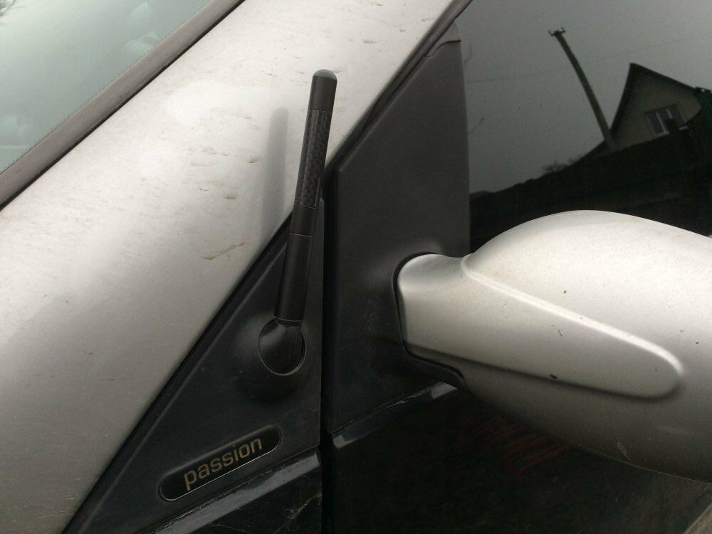 For Dodge 2000-18 Car Mini Short AM / FM radio 4.7" Carbon Fiber Antenna Black