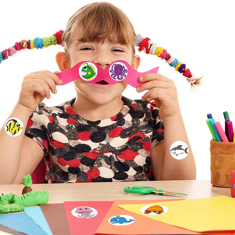 500pcs/roll fish Stickers Scrapbooking Stickers For Package Seal Labe.l8