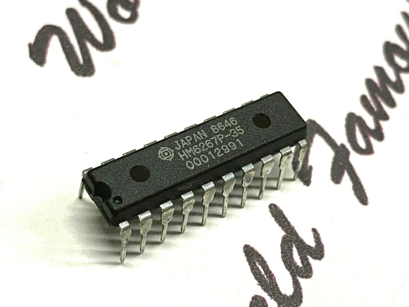 1pcs - HITACHI HM6267P-35 DIP-20 Integrated Circuit (IC) NOS