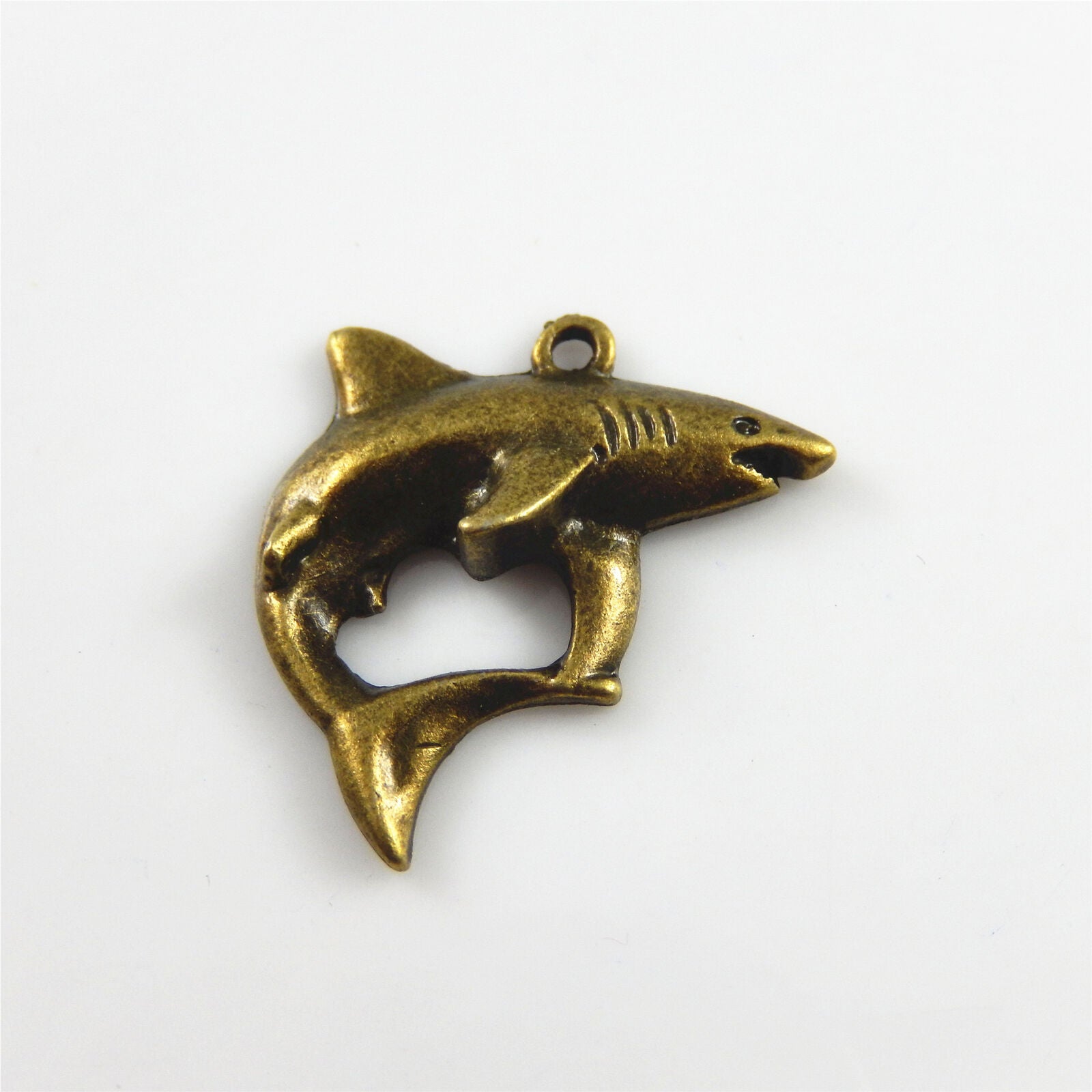 35 pcs Antiqued Bronze Shark Metal Alloy Charm Pendant Keychain Findings 26*25mm