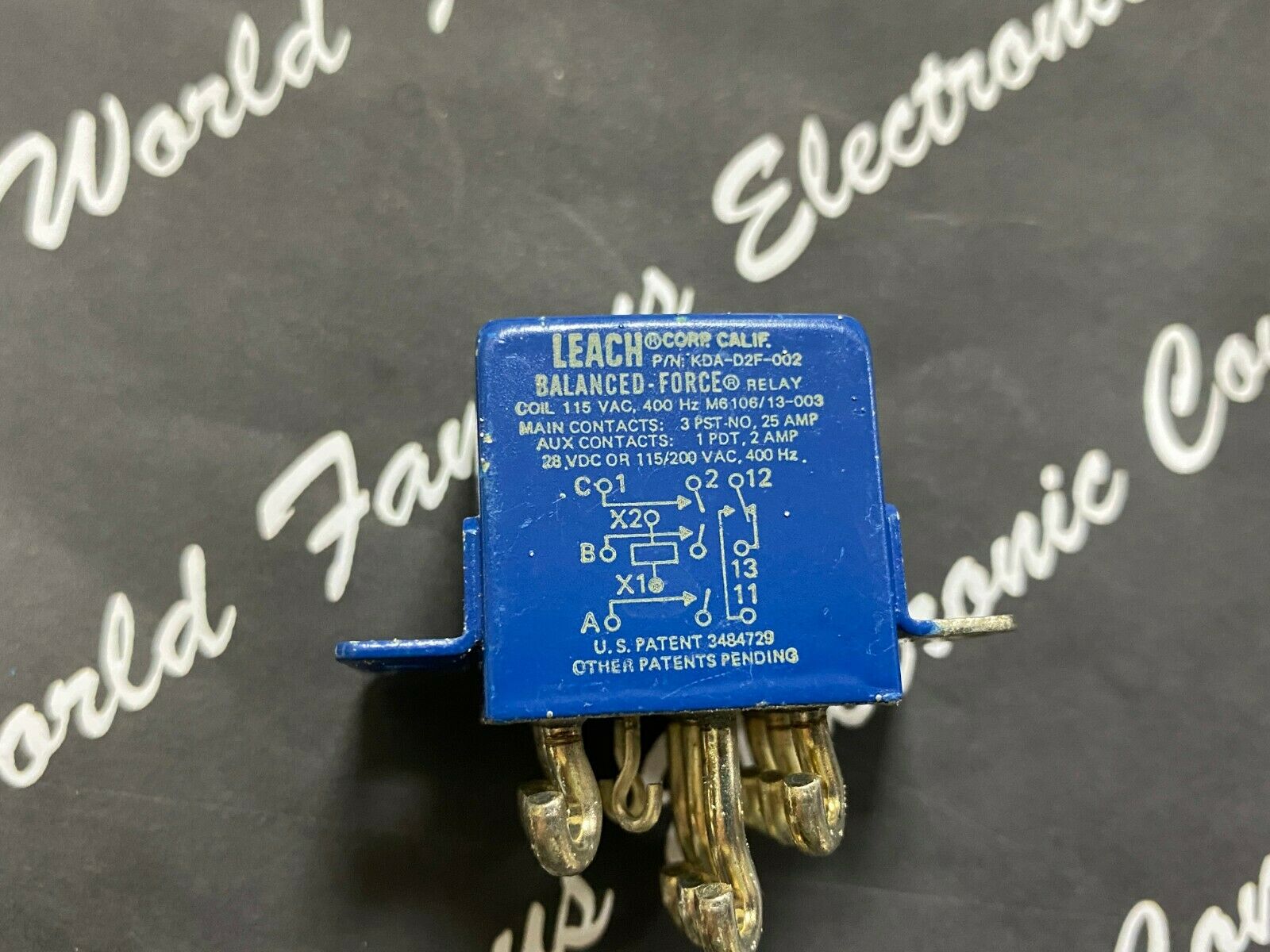 1pcs -  LEACH KDA-D2F-002 28VDC OR 115/200VAC 3PST-NO 25A  Relay - AHX209