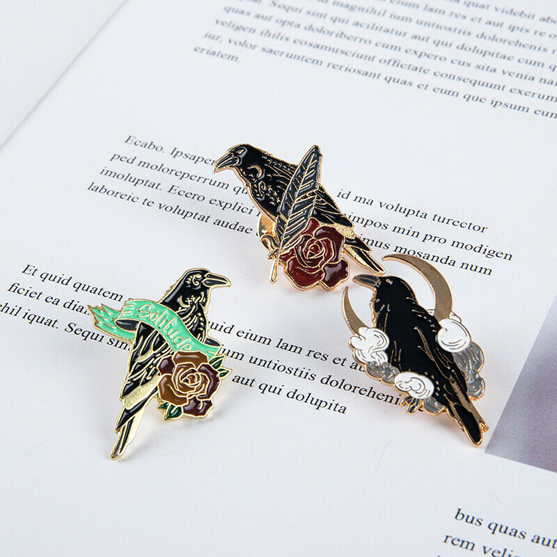 5Pcs Crow Bird Feather Flowers Brooches Bag Lapel Pin Punk Badge Jewelry .l8