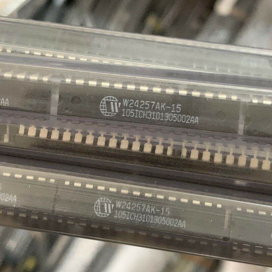 5PCS IC WINBOND DIP-28(SKINNY) W24257AK-15 W24257AK