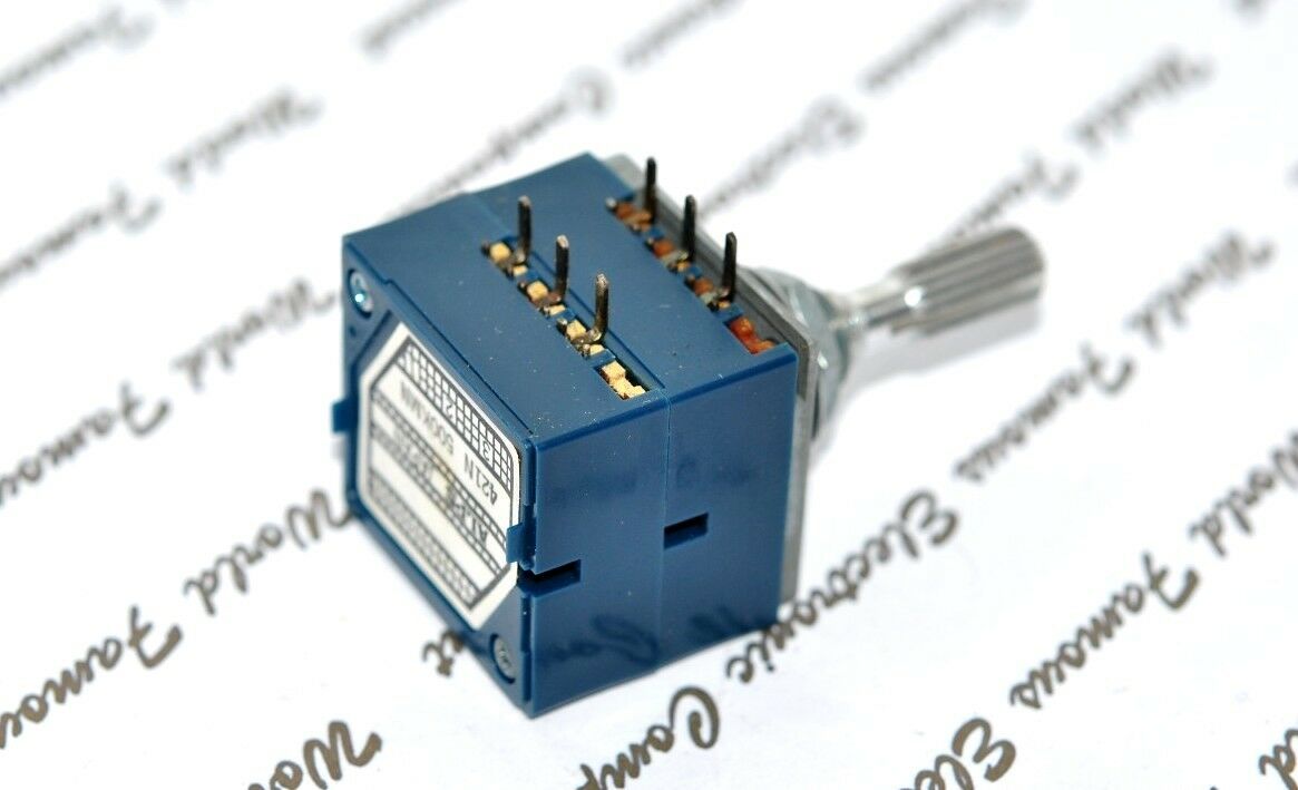 1pcs - ALPS RK27 500KMN Balance Dual Potentiometer knurled - JAPAN RK271122003J0