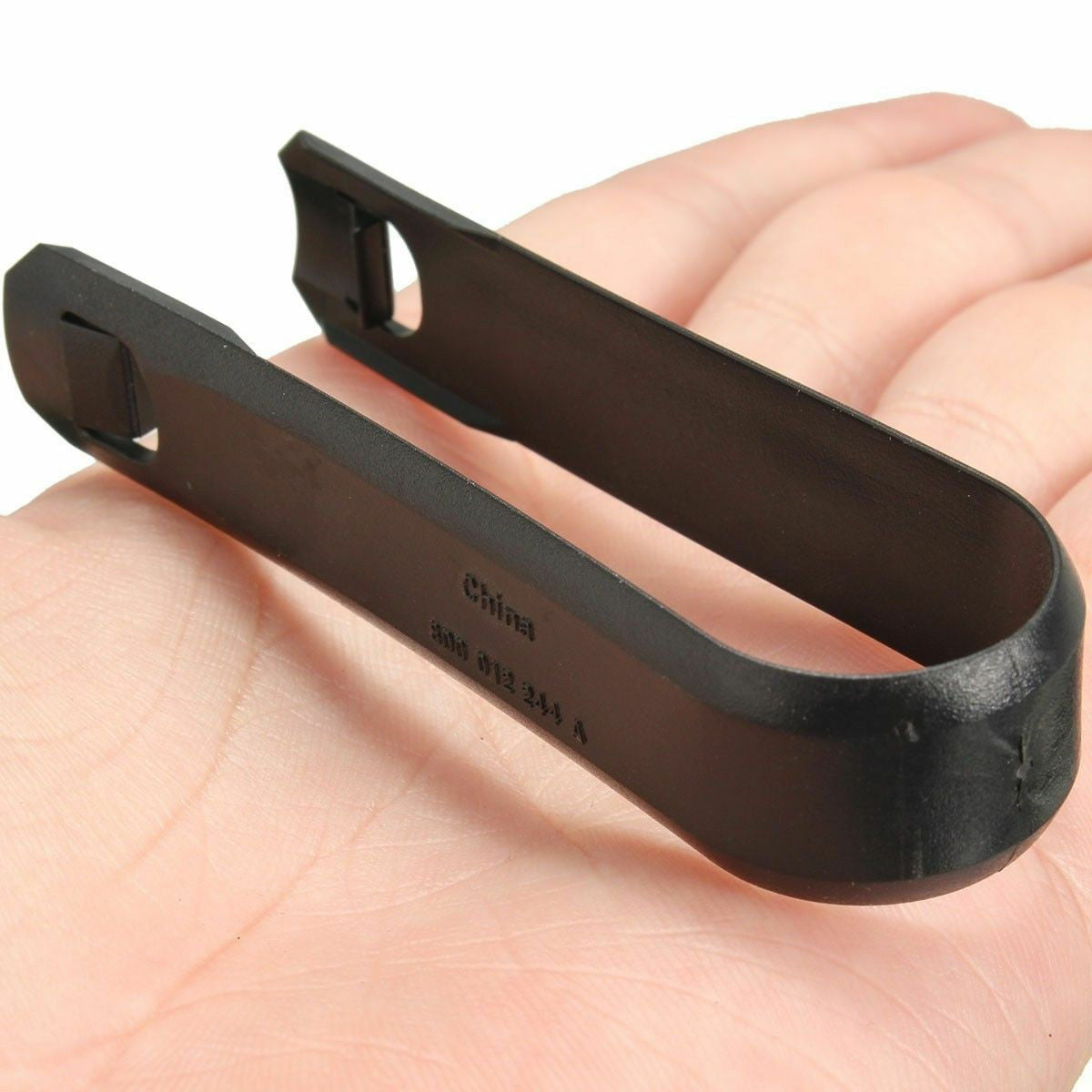 2PCS Black Wheel Nut Bolt Covers Cap Remover Tool Key Tweezers For Skoda
