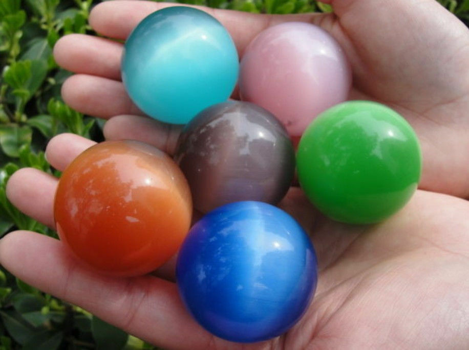 Beautiful 6 Pcs Asian Quartz Cat Eye Crystal BAall Sphere 40MM + Stand
