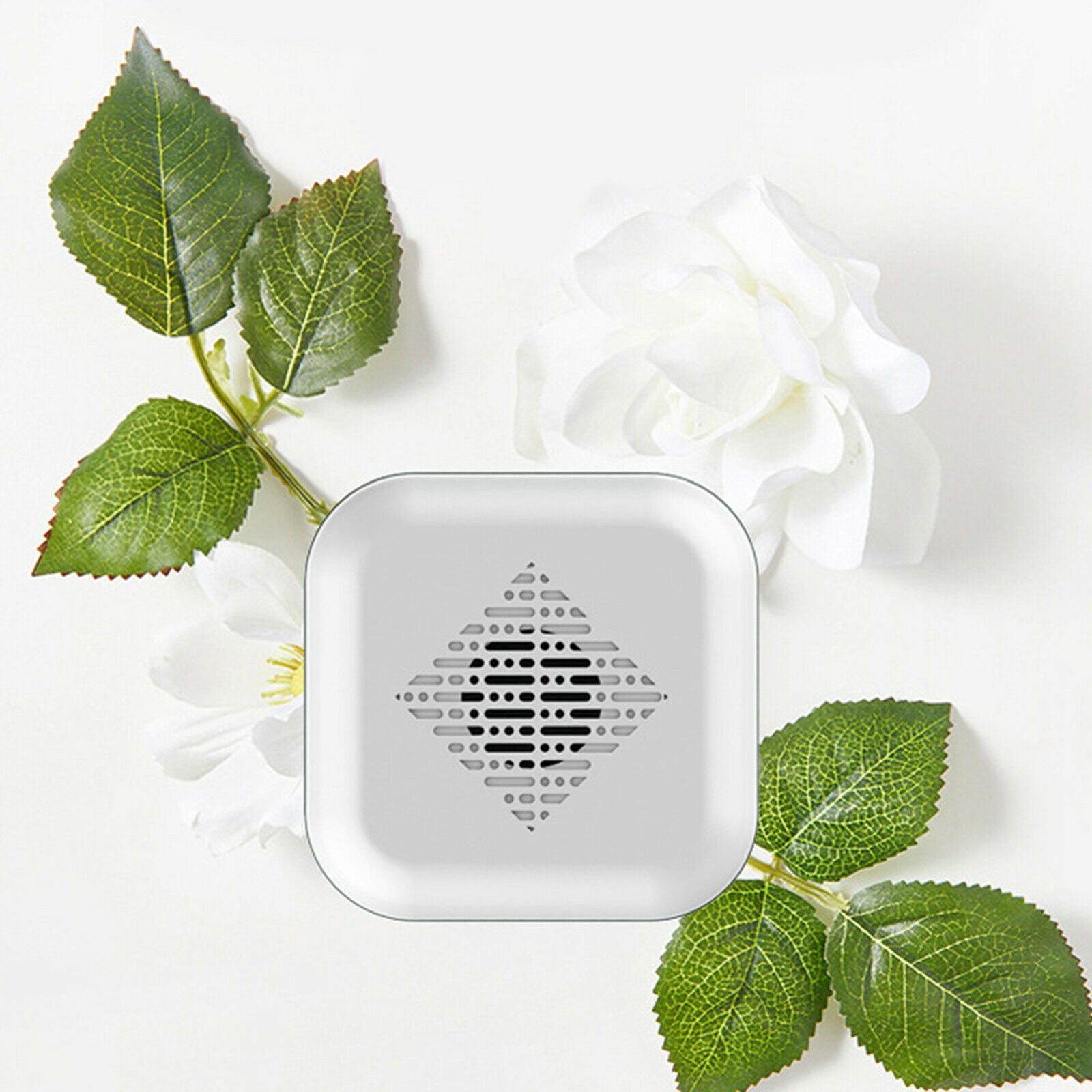 Portable Aromatherapy Diffuser Aroma Diffuser USB for Car Home Bedroom White