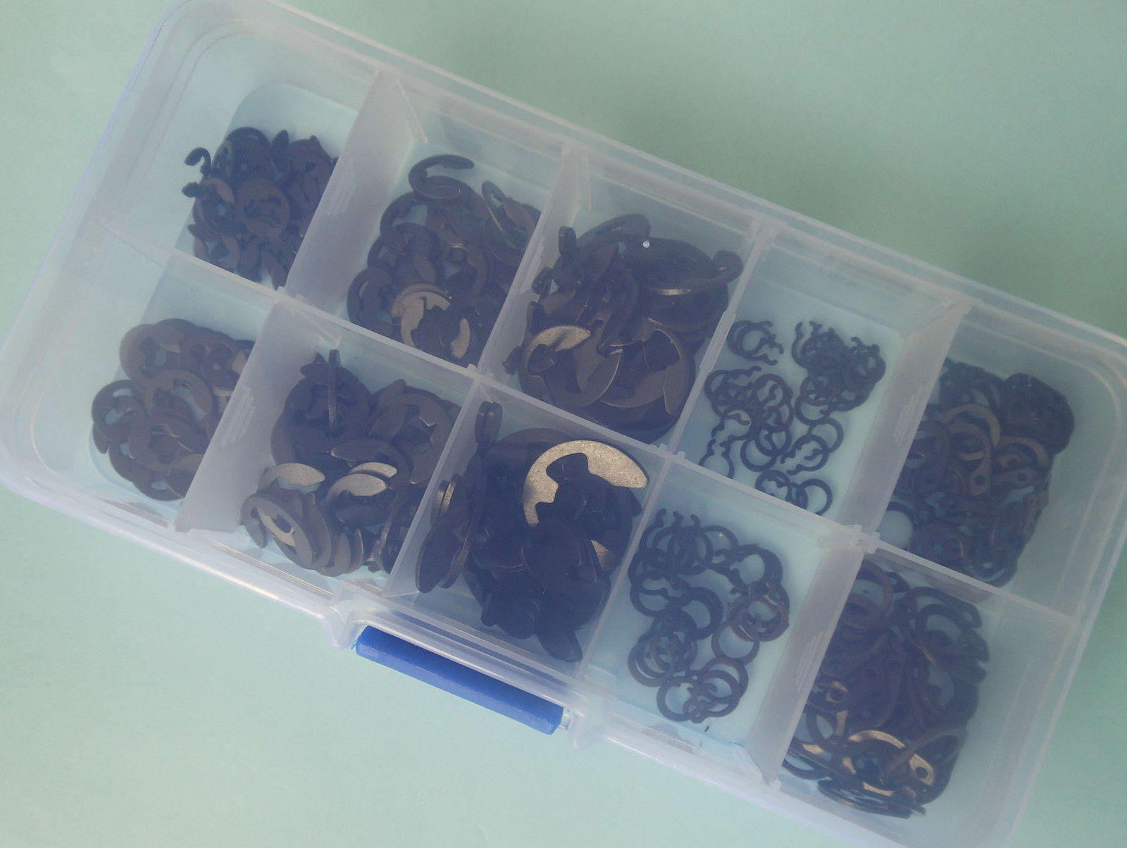 300pcs E-Clip Assortment Kit Set Black Oxide Finish Retaining Ring Circlip