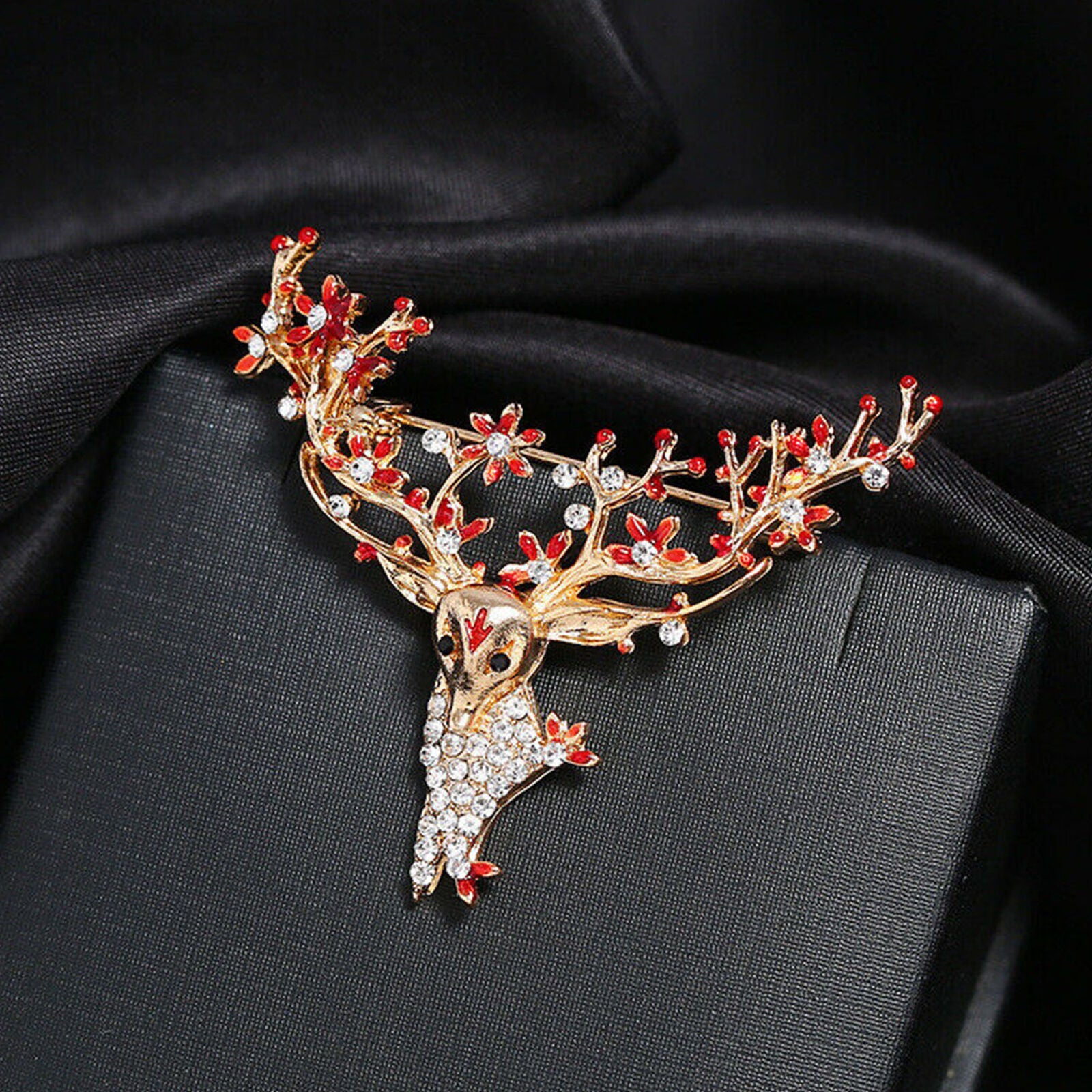 Full Rhinestone Women Elk Deer Brooch Alloy Crystal Jewelry Party Christmas Gift