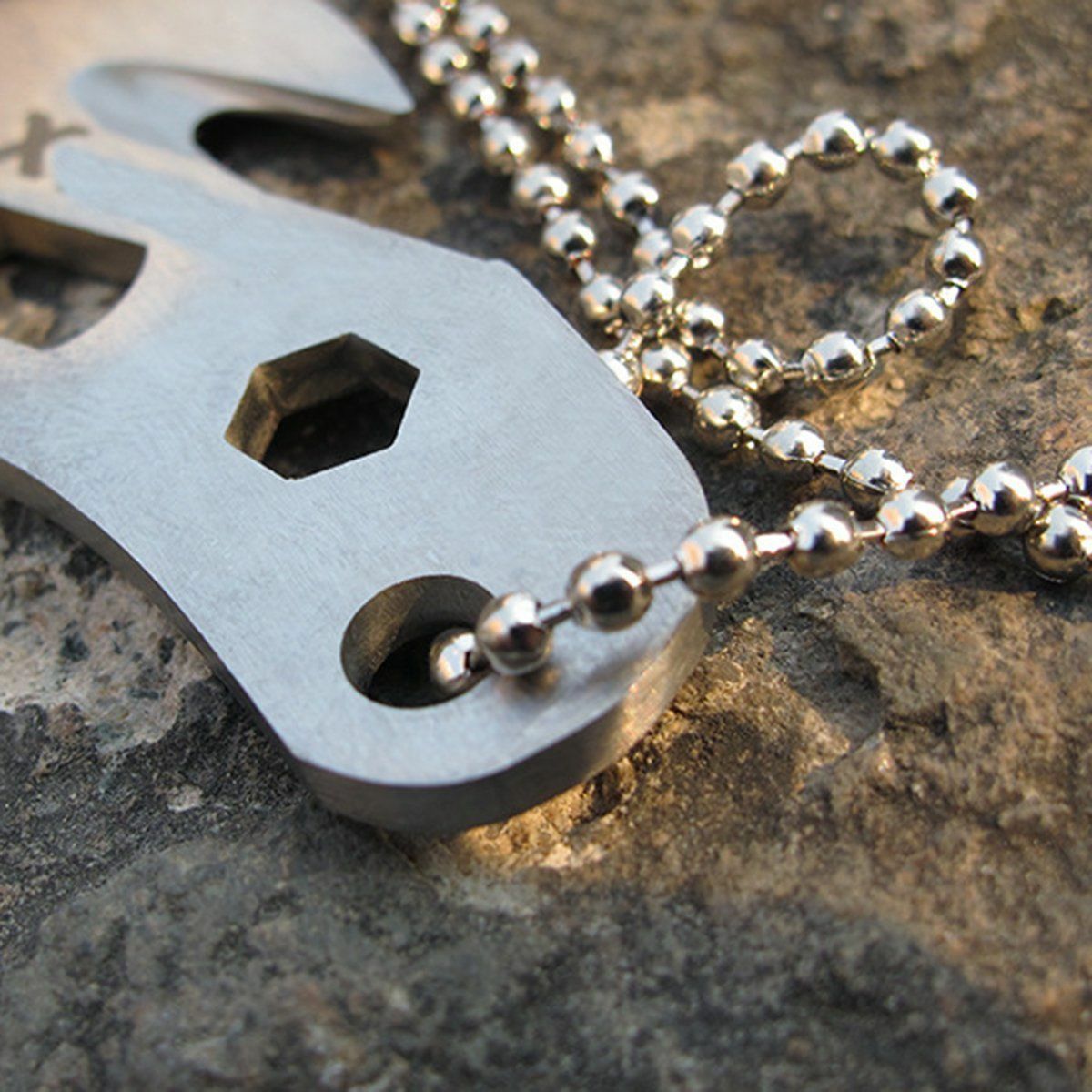 Bottle Opener Keychain Gadget Multi-function Outdoor Pocket Tool Pry Bar Keyring